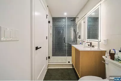 144 Village Circle, Paramus, NJ 07652 - Photo 28