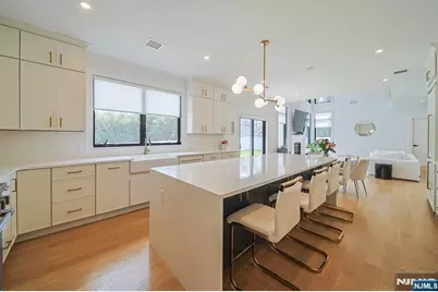 144 Village Circle, Paramus, NJ 07652 - Photo 16