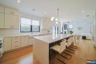 144 Village Cir, Paramus, NJ 07652 - Photo 16