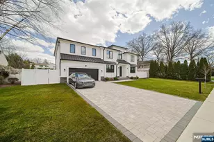 144 Village Cir, Paramus, NJ 07652 - Photo 2