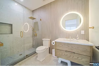 144 Village Circle, Paramus, NJ 07652 - Photo 24