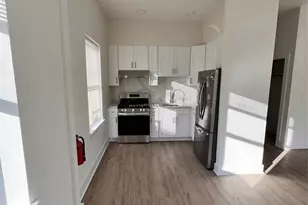 70 69th 4, Guttenberg, NJ 07093 - Photo 2