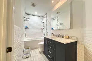 18 Independence Way J018, Edgewater, NJ 07020 - Photo 6