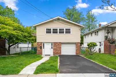 1423 13th Street, Fort Lee, NJ 07024 - Photo 1