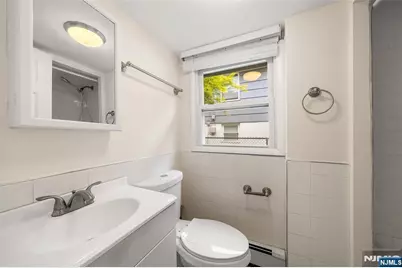1423 13th Street, Fort Lee, NJ 07024 - Photo 18