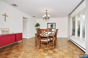 7 Tufts Ct, Paramus, NJ 07652 - Photo 8