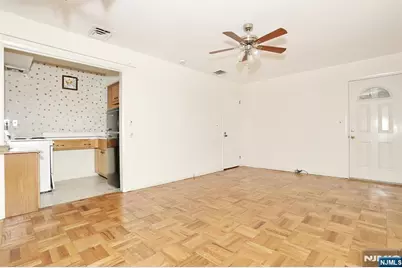 7 Tufts Court, Paramus, NJ 07652 - Photo 28