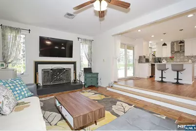 7 Tufts Court, Paramus, NJ 07652 - Photo 12