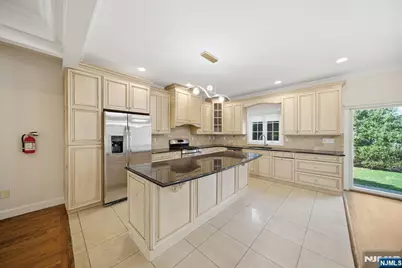 47 Sunset Lane A #A, Tenafly, NJ 07670 - Photo 16