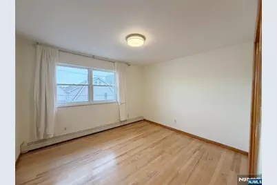 1622 John Street 2 #2, Fort Lee, NJ 07024 - Photo 4