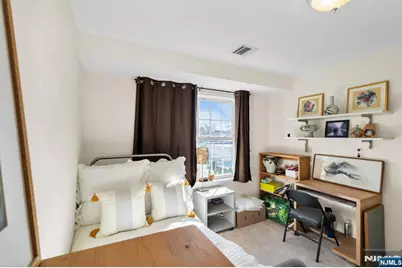 241 Union Street 302 #302, Hackensack, NJ 07601 - Photo 16