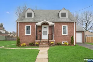 32 7th Ave, Manville, NJ 08835 - Photo 1