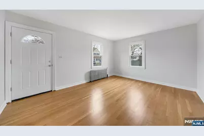 32 7th Avenue, Manville, NJ 08835 - Photo 2