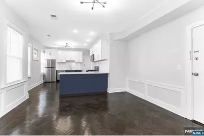 25 Waldo Avenue, Bloomfield, NJ 07003 - Photo 2