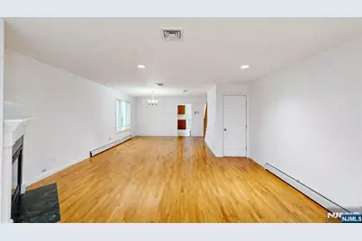 272 Highland Avenue, Palisades Park, NJ 07650 - Photo 8