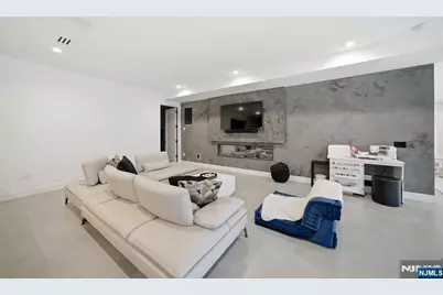 187 Hudson Avenue, Tenafly, NJ 07670 - Photo 26