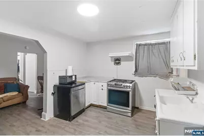 36 Edison Street, Bloomfield, NJ 07003 - Photo 8