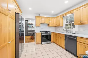 82 Van Horn St, Demarest, NJ 07627 - Photo 10