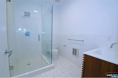 11 Vela Way, Edgewater, NJ 07020 - Photo 16