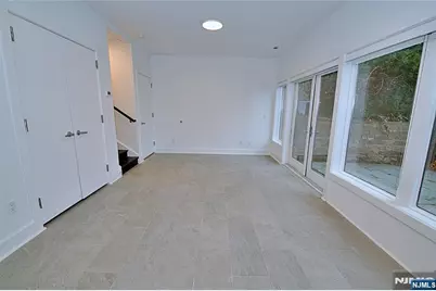 11 Vela Way, Edgewater, NJ 07020 - Photo 14