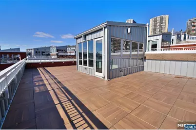 11 Vela Way, Edgewater, NJ 07020 - Photo 32