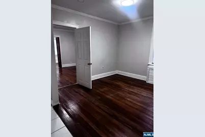 535 Lowe Avenue 1st Fl #1st FL, Ridgefield, NJ 07657 - Photo 2