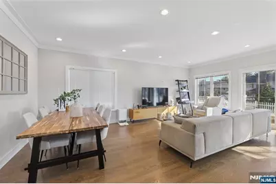 1 Hamilton Place, Tenafly, NJ 07670 - Photo 18