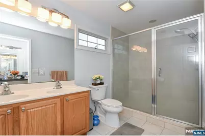 1 Lincoln Place, Moonachie, NJ 07074 - Photo 14