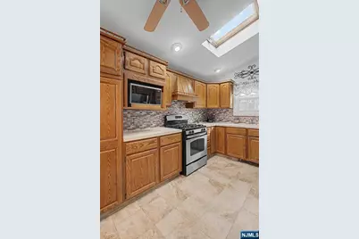 27 Westwood Drive, Fair Lawn, NJ 07410 - Photo 10