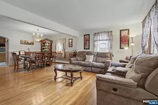 27 Westwood Dr, Fair Lawn, NJ 07410 - Photo 4