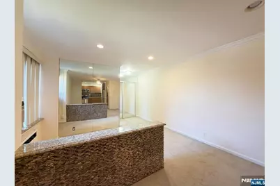 400 Fairview Avenue 3D #3D, Fort Lee, NJ 07024 - Photo 14