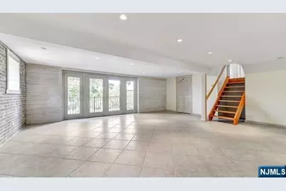 350 Elisa Drive, Englewood Cliffs, NJ 07632 - Photo 8