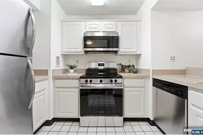 551 Observer Highway 3L #3L, Hoboken, NJ 07030 - Photo 6