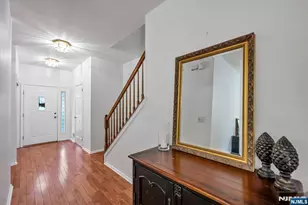 276 Great Smokey Ln, Mahwah, NJ 07430 - Photo 2