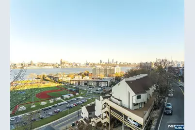 101 Route 5 304 #304, Edgewater, NJ 07020 - Photo 1