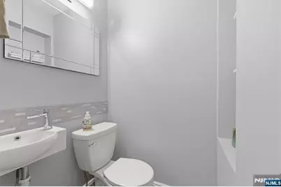 101 Route 5 304 #304, Edgewater, NJ 07020 - Photo 10