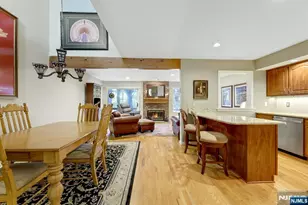 56 Longfellow Ln, Mahwah, NJ 07430 - Photo 10