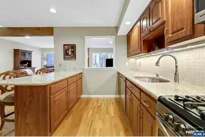 56 Longfellow Lane, Mahwah, NJ 07430 - Photo 14