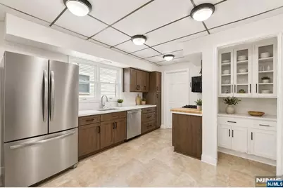 76 Magnolia Avenue, Tenafly, NJ 07670 - Photo 8