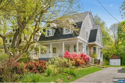 76 Magnolia Avenue, Tenafly, NJ 07670 - Photo 2