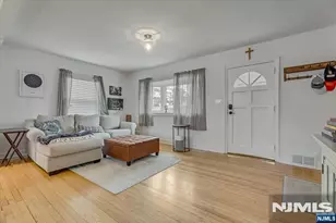 36 Hoover St, North Arlington, NJ 07031 - Photo 4