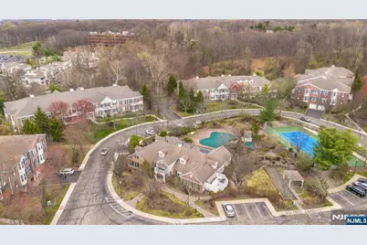 703 Four Seasons Drive, Wayne, NJ 07470 - Photo 24