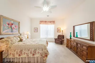 703 Four Seasons Drive, Wayne, NJ 07470 - Photo 14