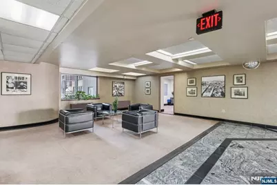 111 Mulberry Street 2-V #2-V, Newark, NJ 07102 - Photo 24