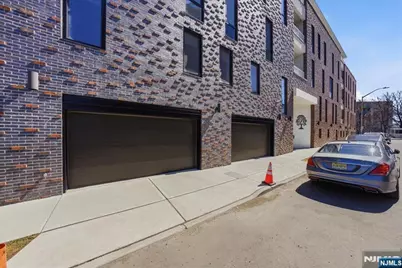 21 Lincoln 101 #101, Newark, NJ 07102 - Photo 42