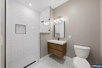 21 Lincoln 101 #101, Newark, NJ 07102 - Photo 20