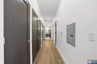 21 Lincoln Park 302 #302, Newark, NJ 07102 - Photo 14