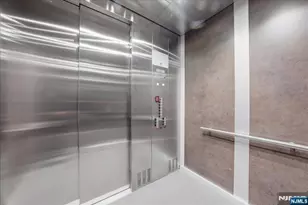 21 Lincoln Park 302, Newark, NJ 07102 - Photo 30