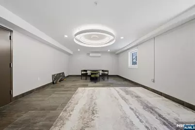 21 Lincoln Park 302 #302, Newark, NJ 07102 - Photo 38