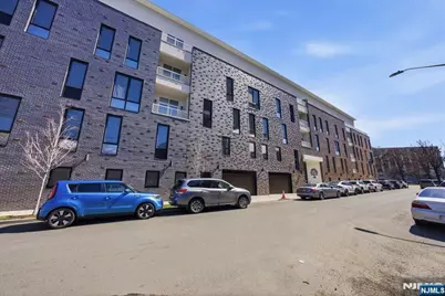 21 Lincoln Park 302 #302, Newark, NJ 07102 - Photo 44